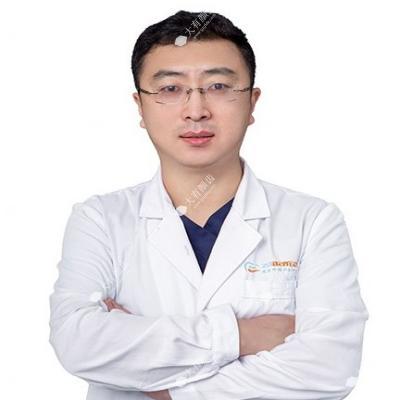 刘成