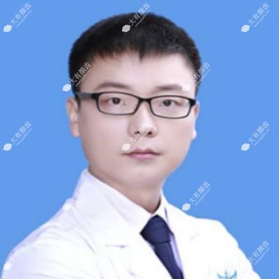 罗亮