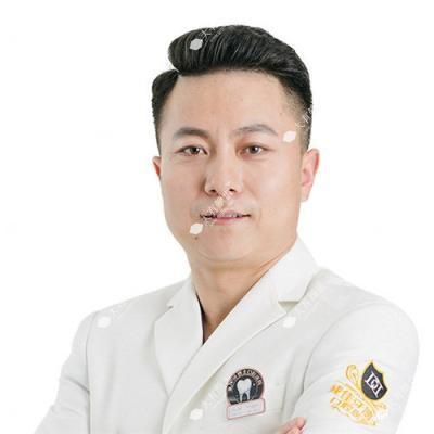 李荣