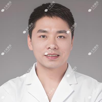 潘东华