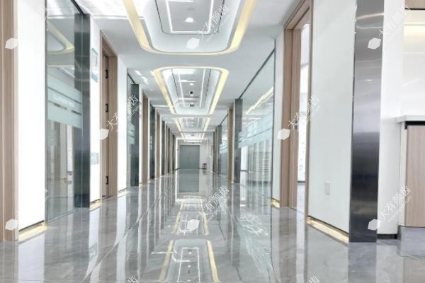 长春百卓口腔医院种植价格表