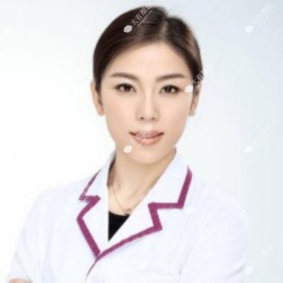 李艳霞