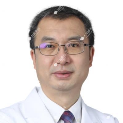邓刚