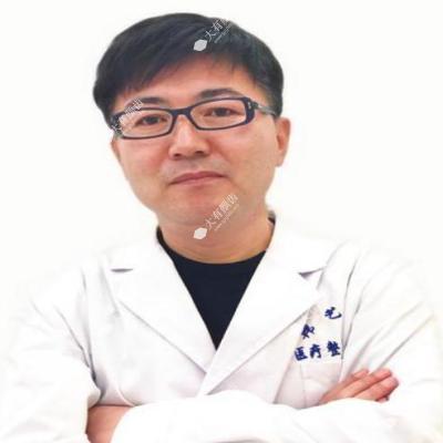李明贤