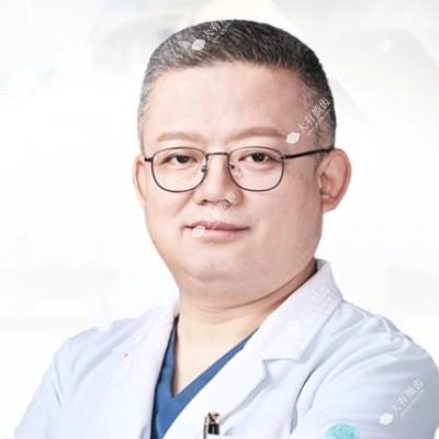 李璞