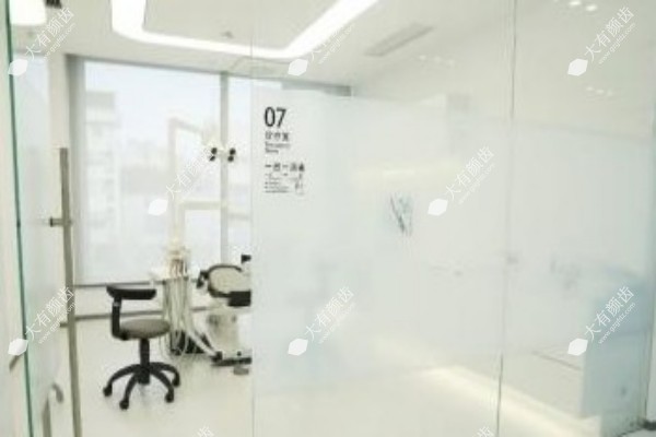 上海西郊众植口腔门诊部3.jpg